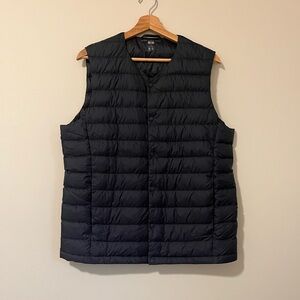 Uniqlo Men's Dark Puffer Vest